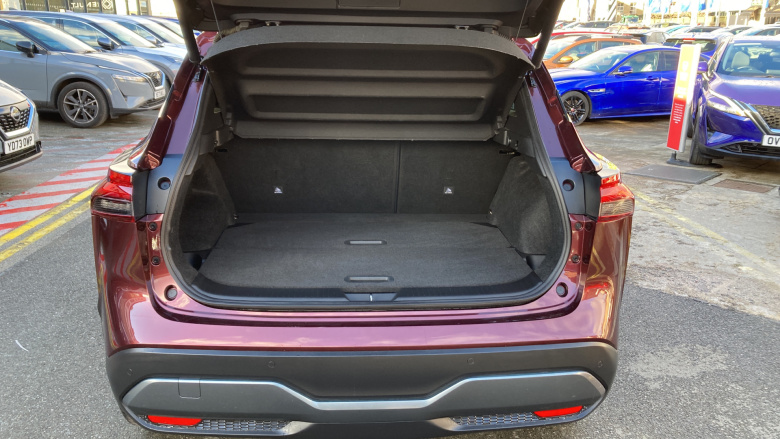 Nissan Qashqai 1.3 DiG-T MH 158 Tekna 5dr Petrol Hatchback